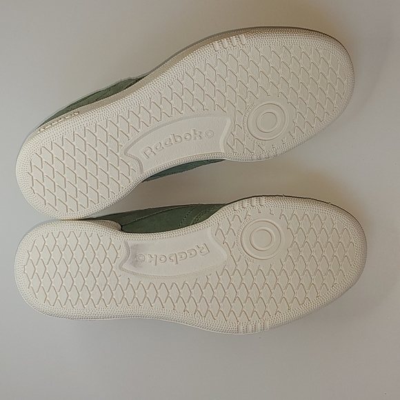 Reebok Classics by Montana Cans in Manilla Light, New, size 4.5 - Picture 7 of 8